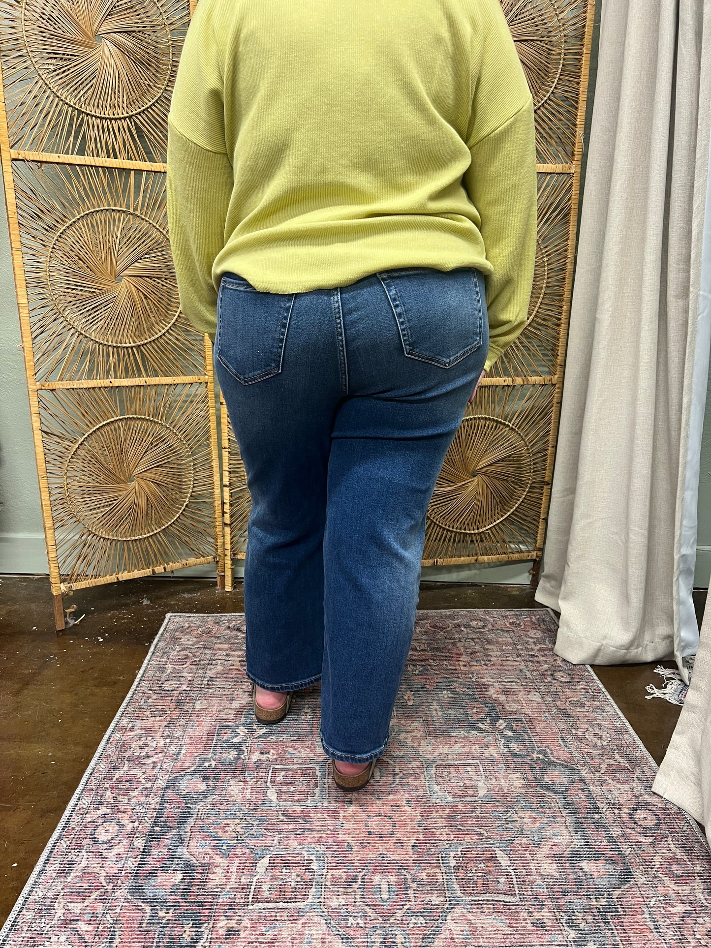 High Rise Straight Jean