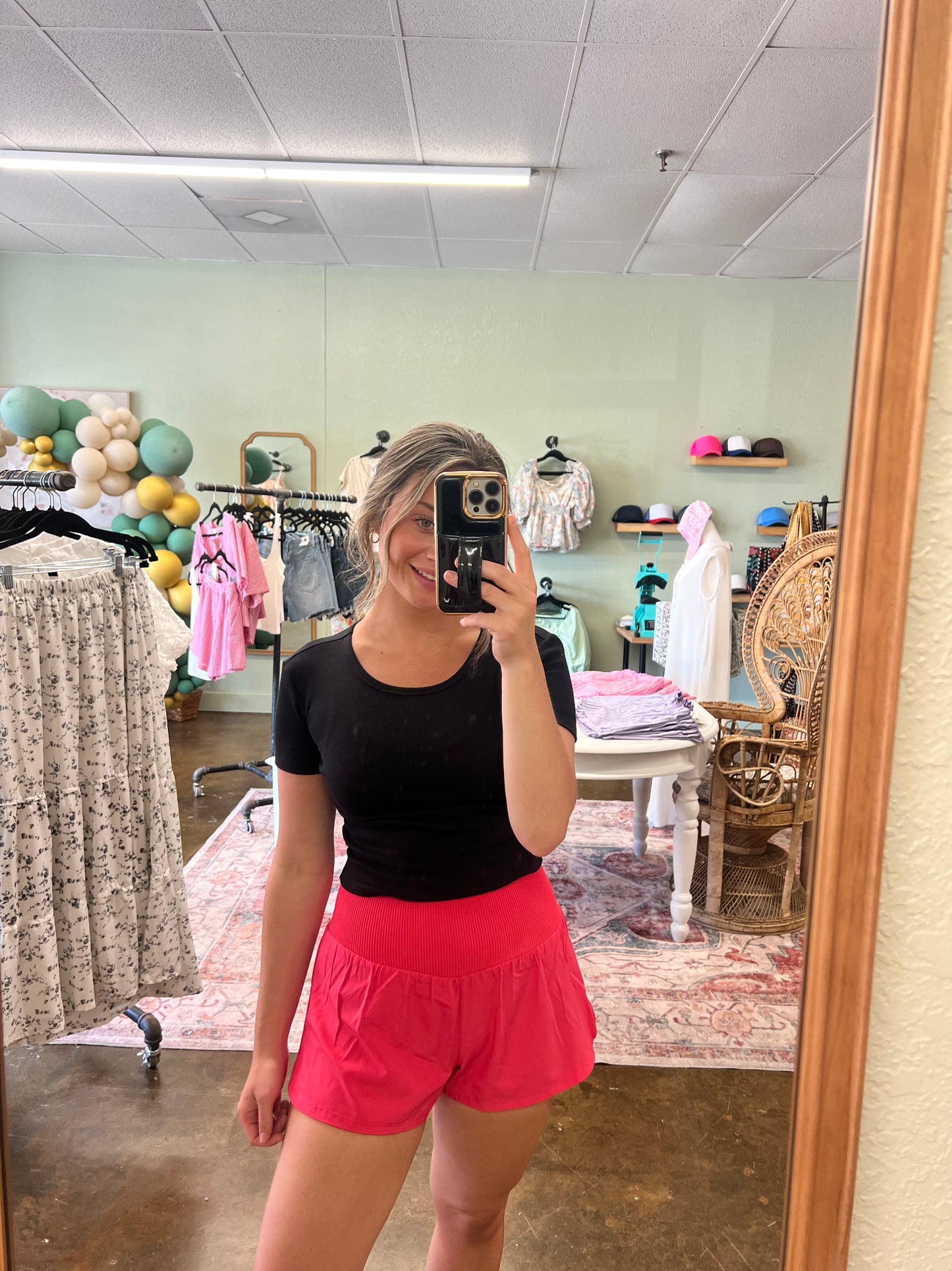 Active Shorts - Coral